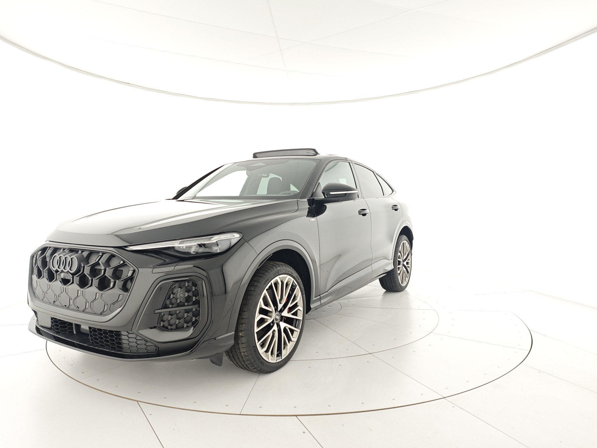 AUDI AUDI - Q5 SPB TDi 150 kW mHEV+ S tronic quattro S line edition  - Foto 4